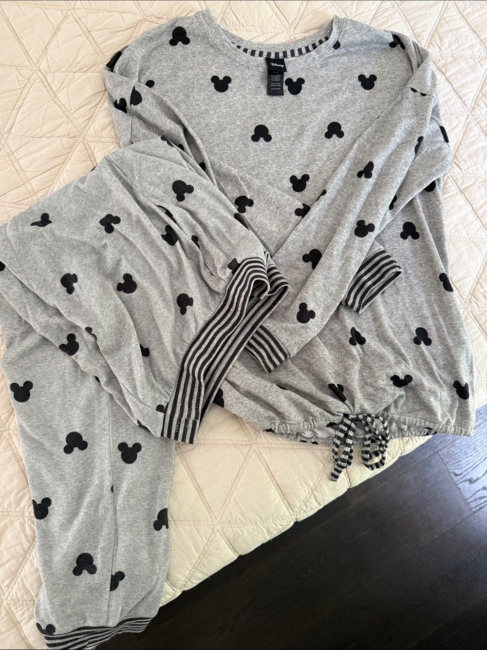 Disney Mickey Ladies lounge/pajama set- Long Sleeve & Pants